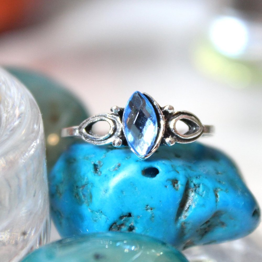 Silver Marquise Blue Topaz Minimalist Ring size 6 - Picture 1 of 4